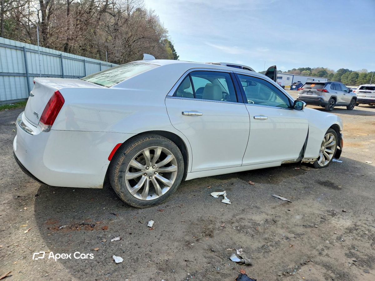 Chrysler 300 2016