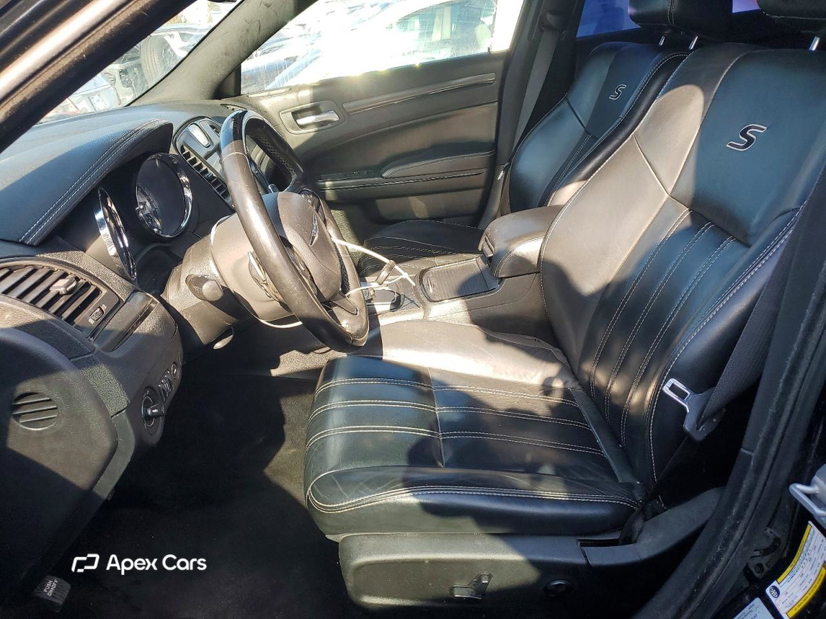 Chrysler 300 2016