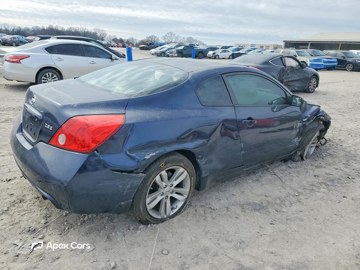 Nissan Altima 2010