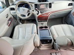 Toyota Sienna 2011