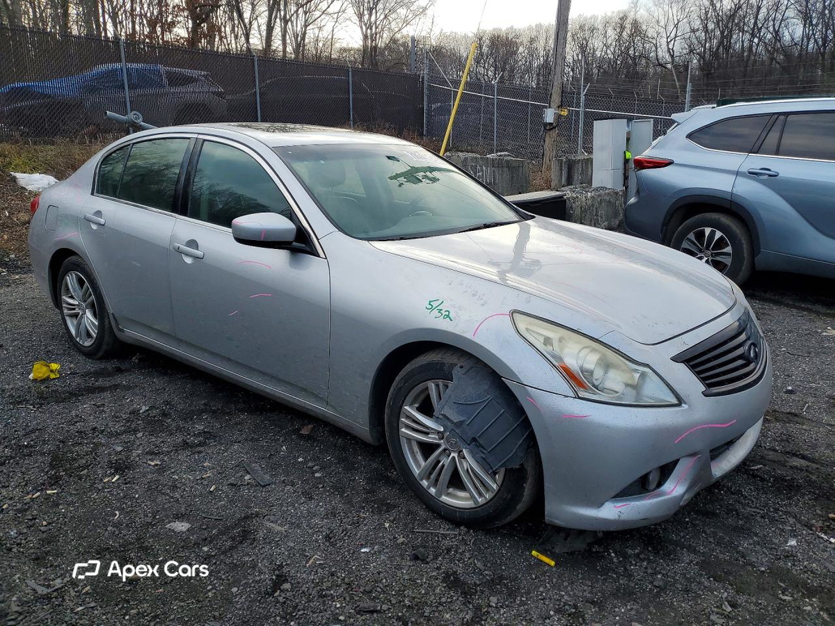 Infiniti G 2012