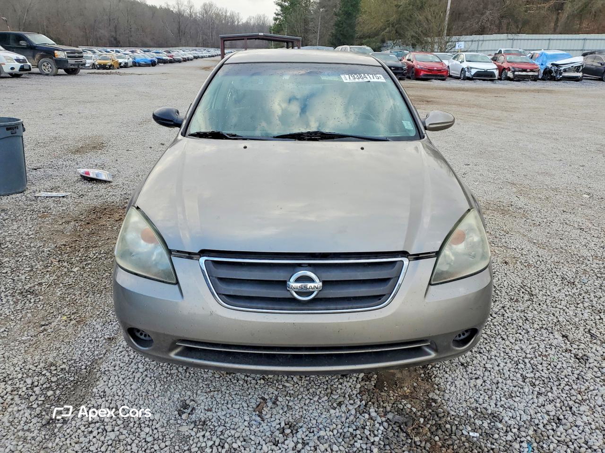 Nissan Altima 2002