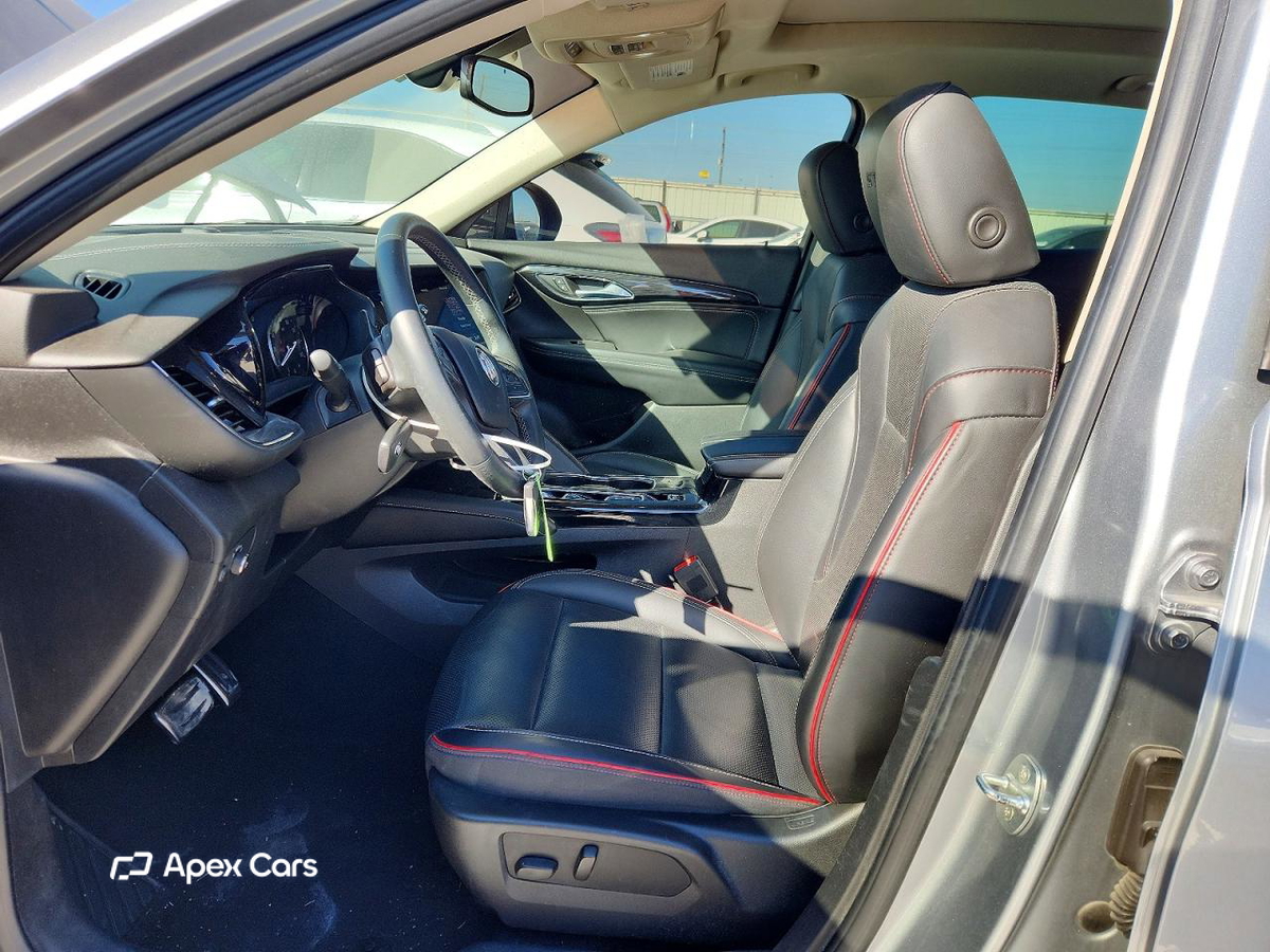 Buick Envision 2023