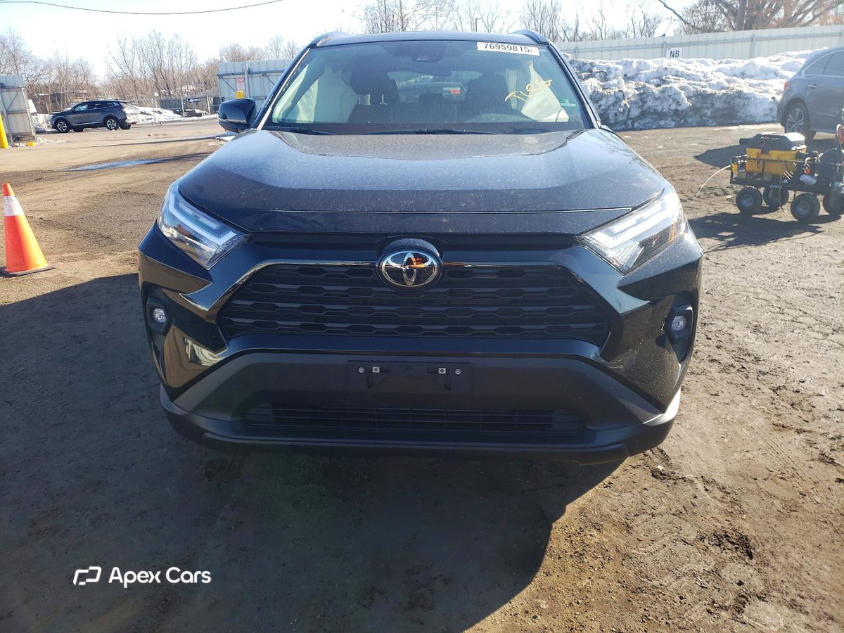 Toyota RAV 4 2025
