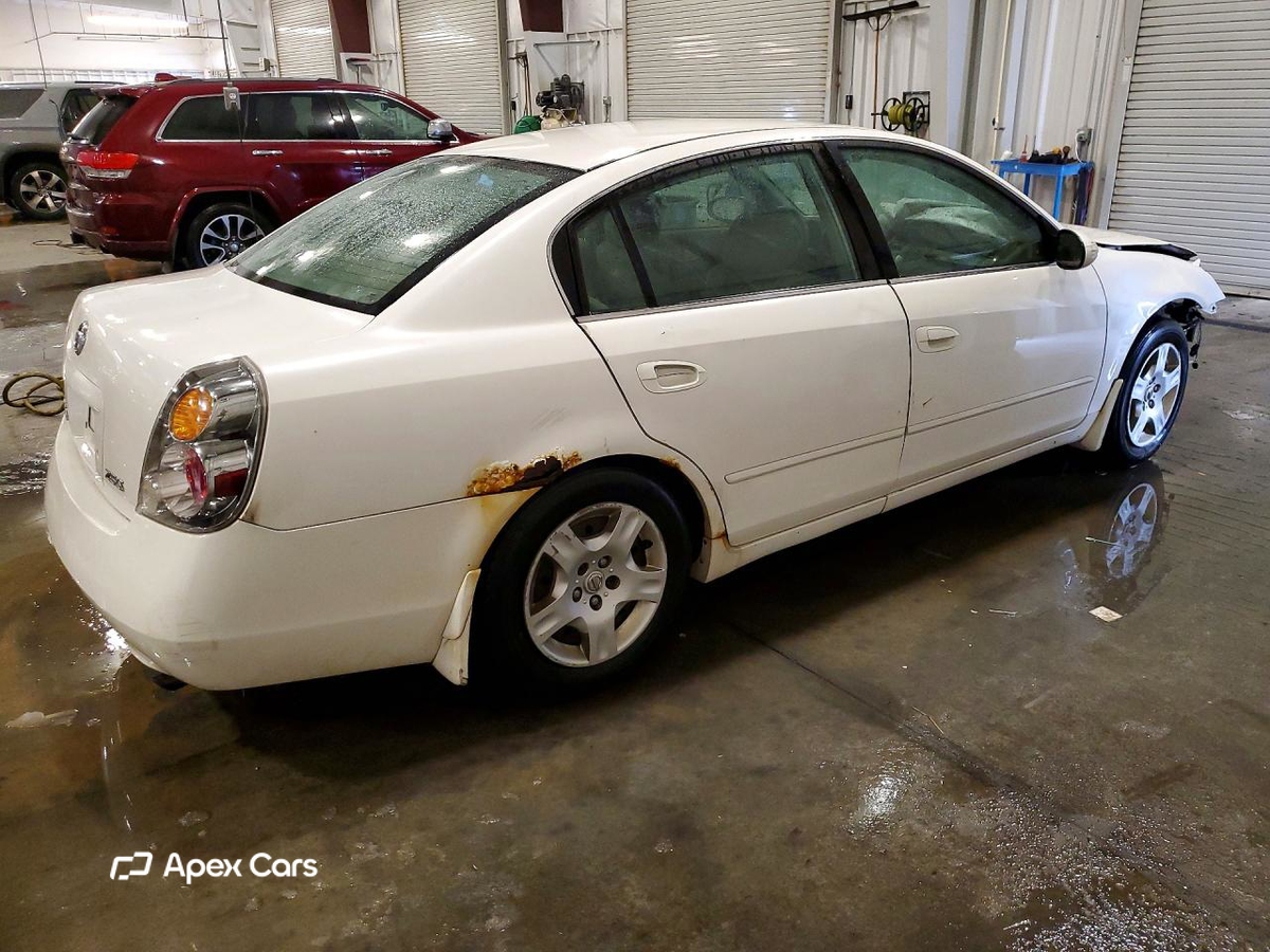 Nissan Altima 2003