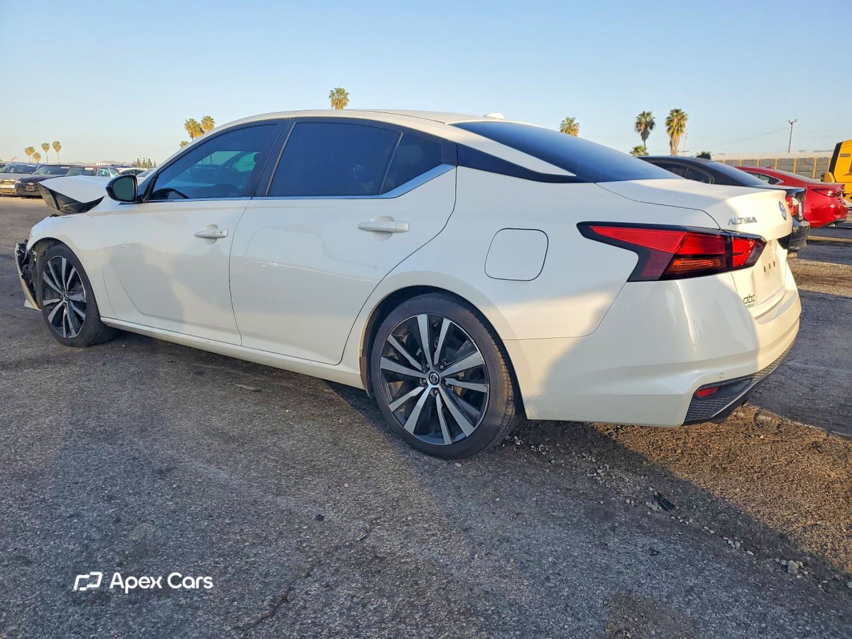 Nissan Altima 2020