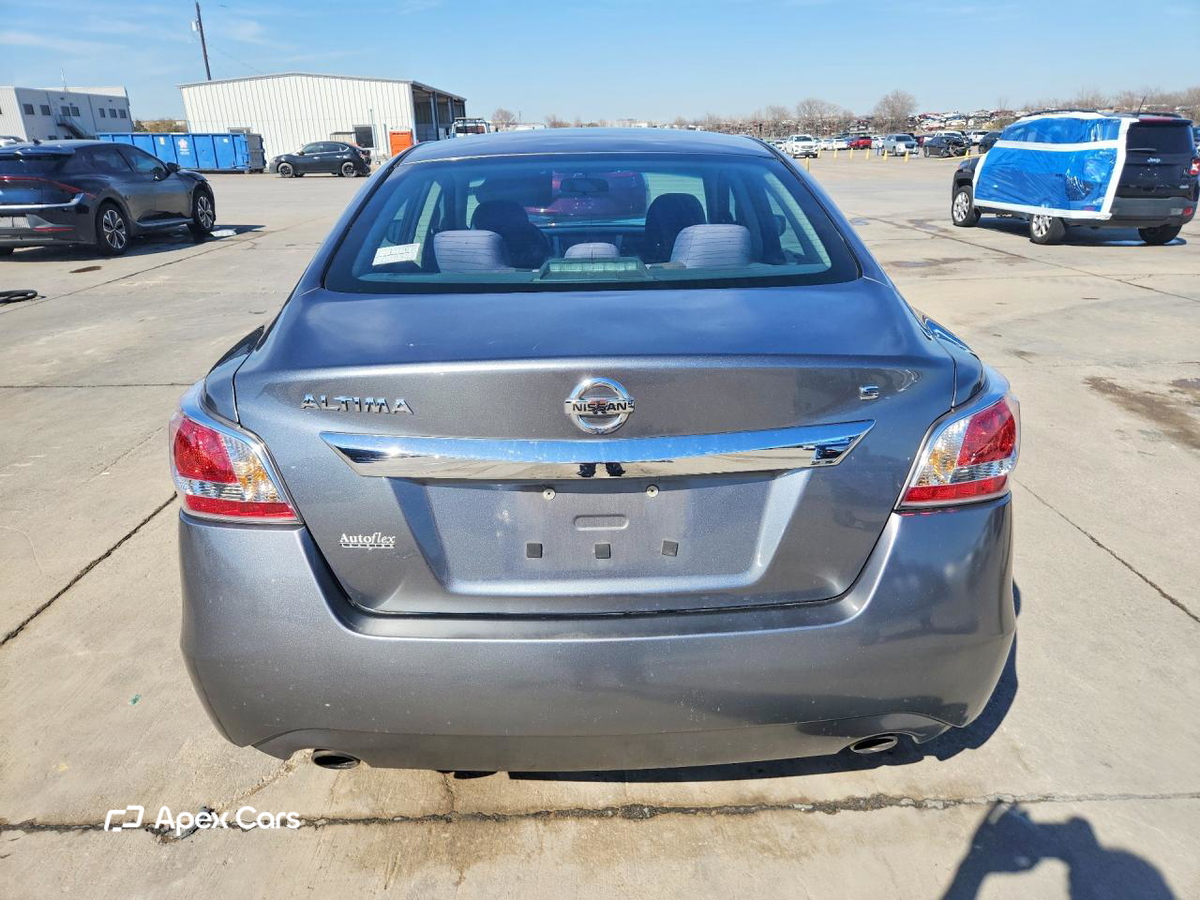 Nissan Altima 2015