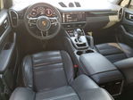 Porsche Cayenne 2021