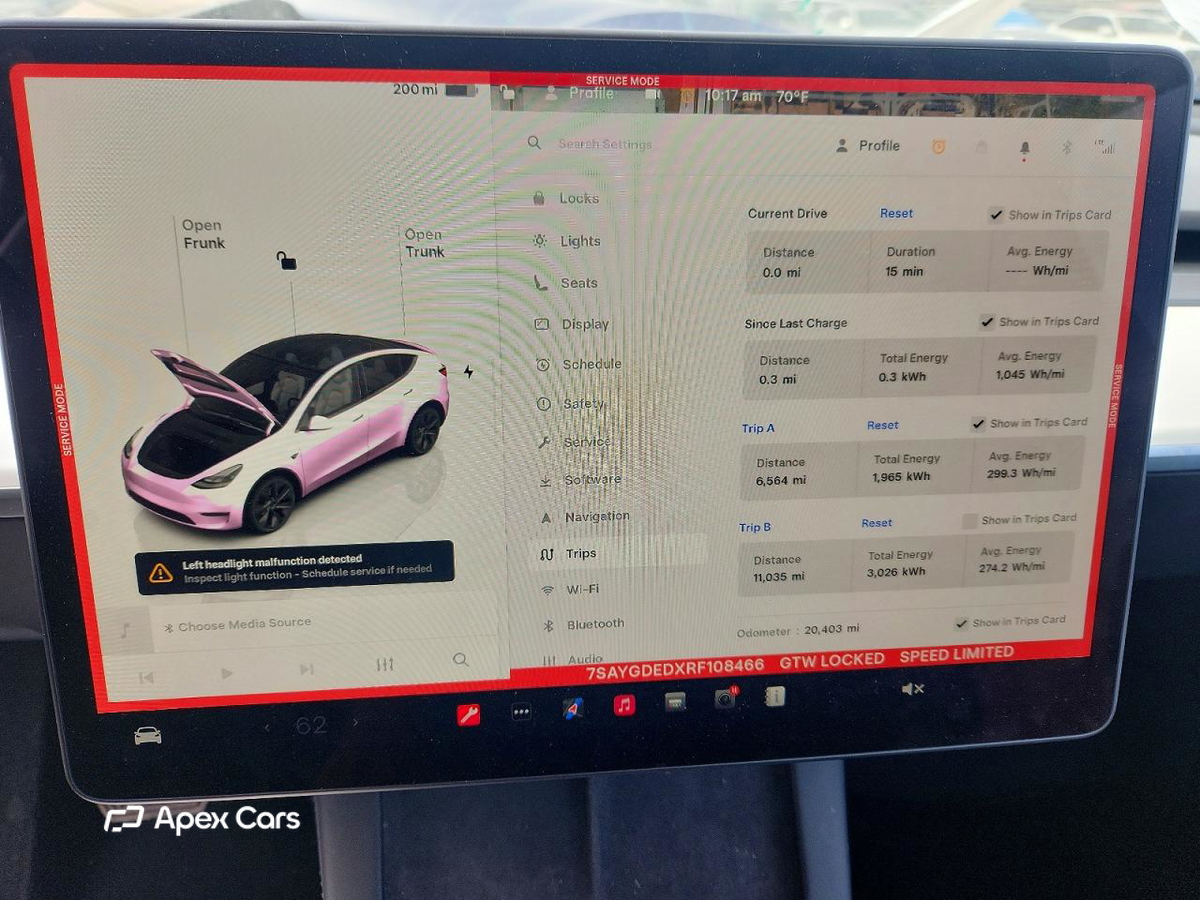 Tesla Model Y 2024