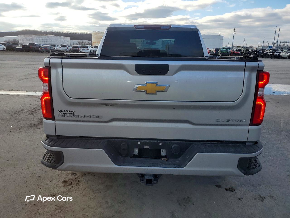 Chevrolet Silverado 2021