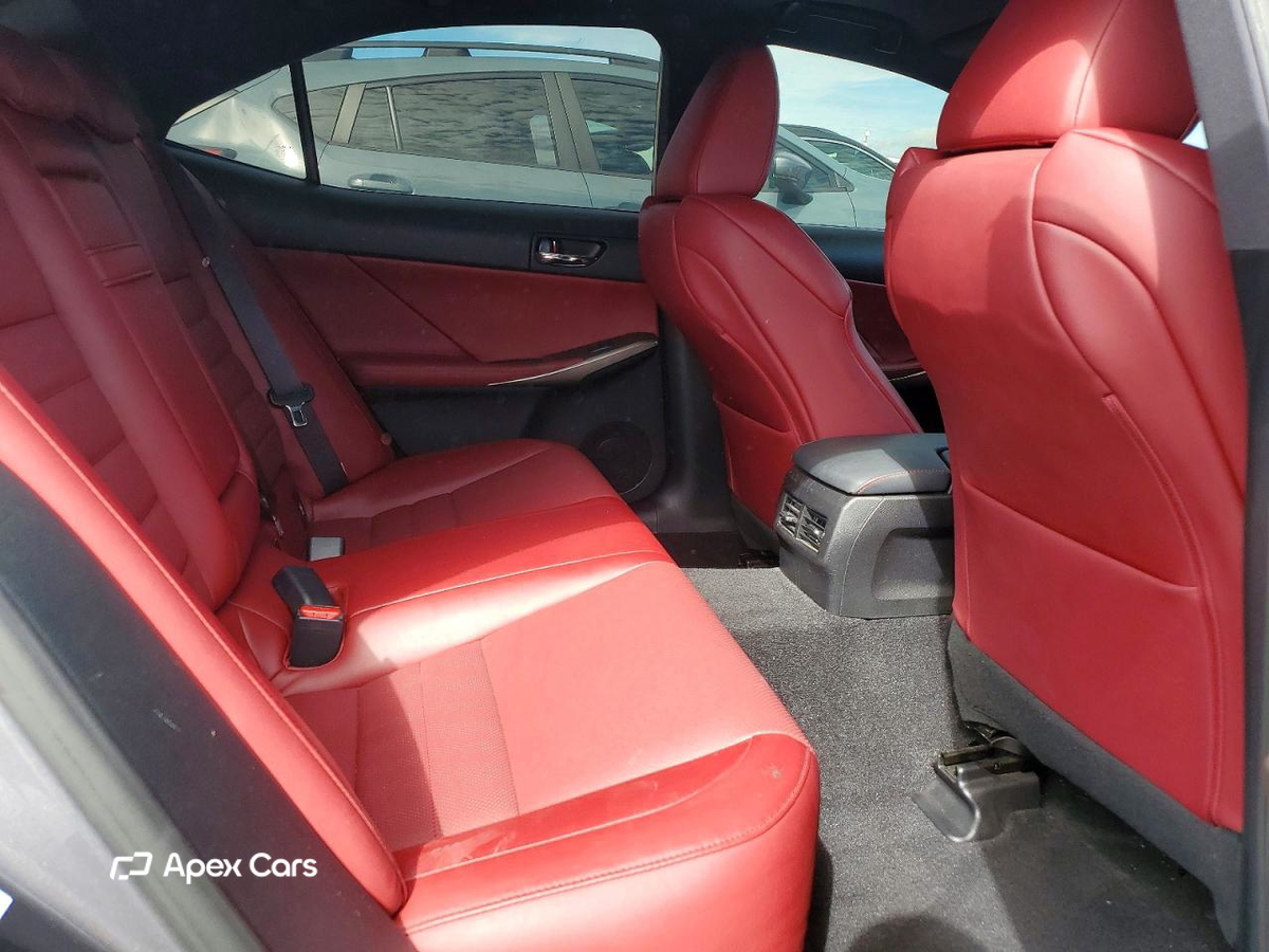 Lexus IS 2016