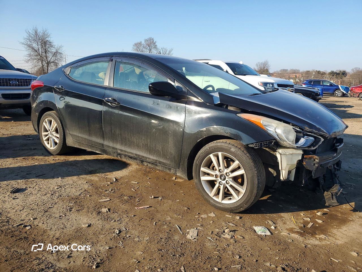 Hyundai Elantra 2012