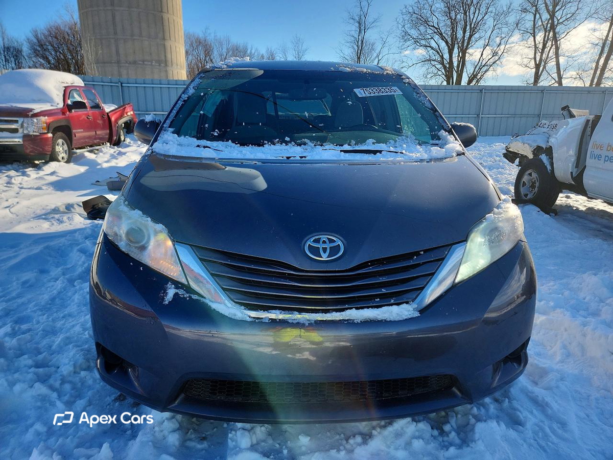 Toyota Sienna 2015