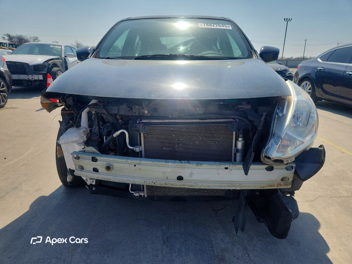Nissan Versa 2019