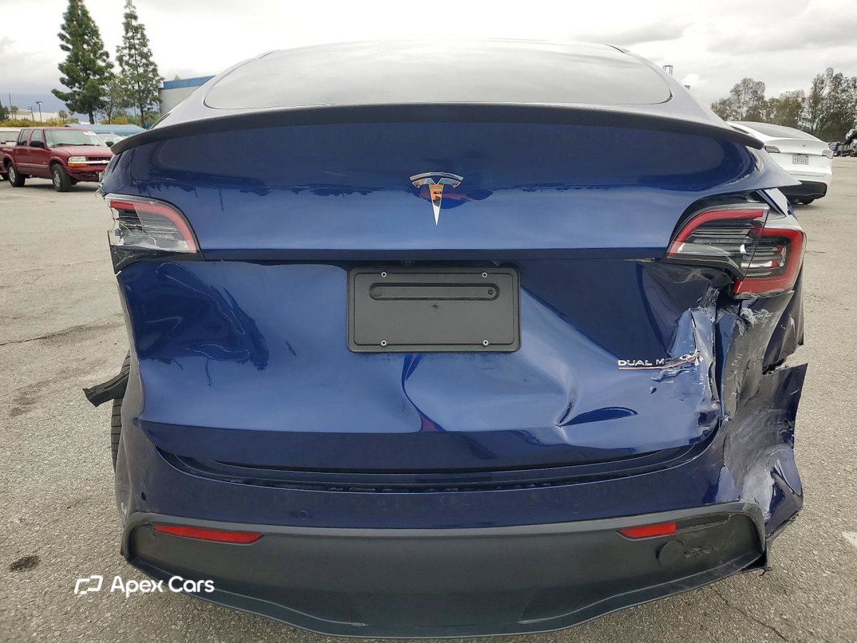 Tesla Model Y 2022