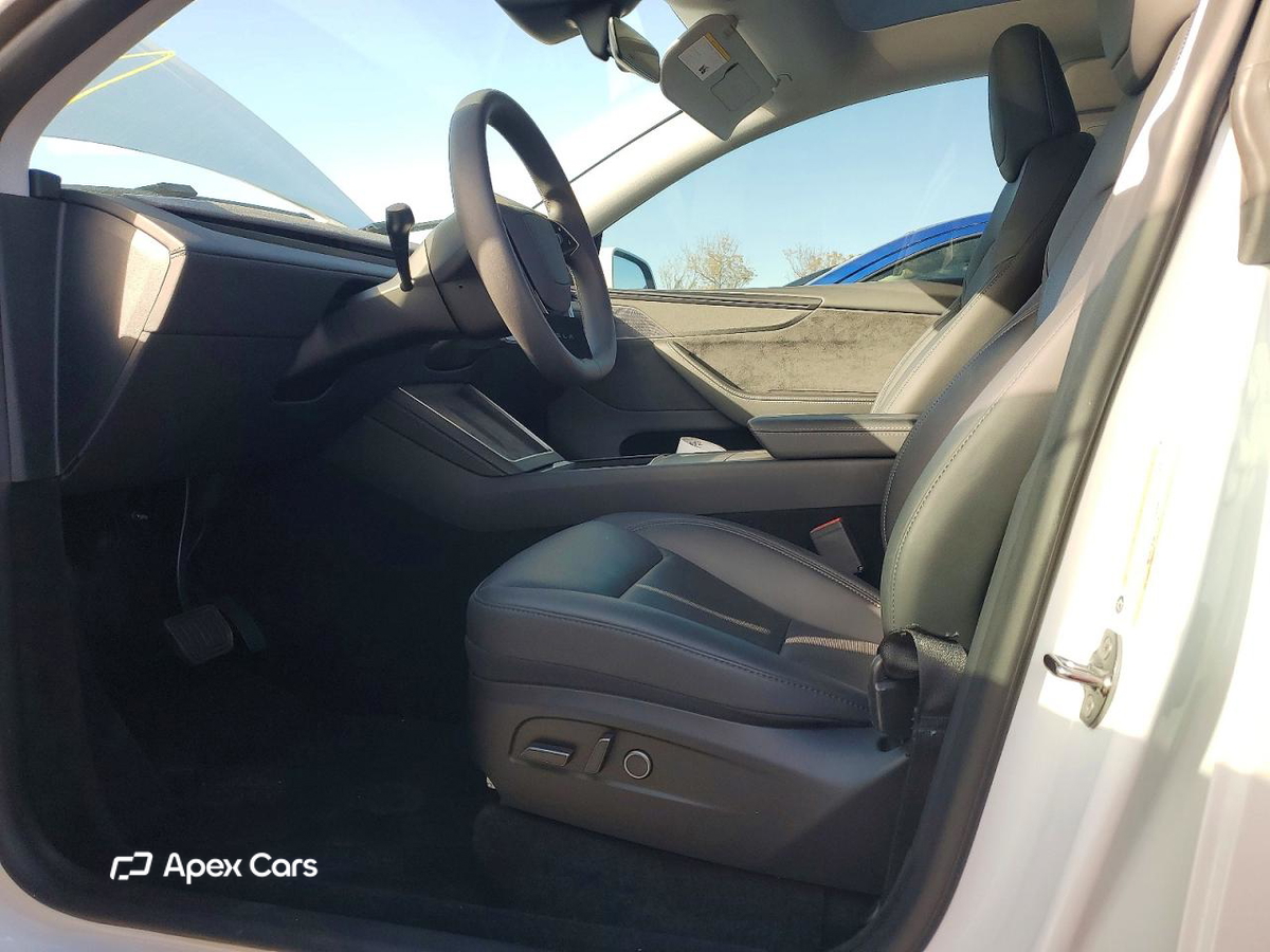 Tesla Model Y 2026