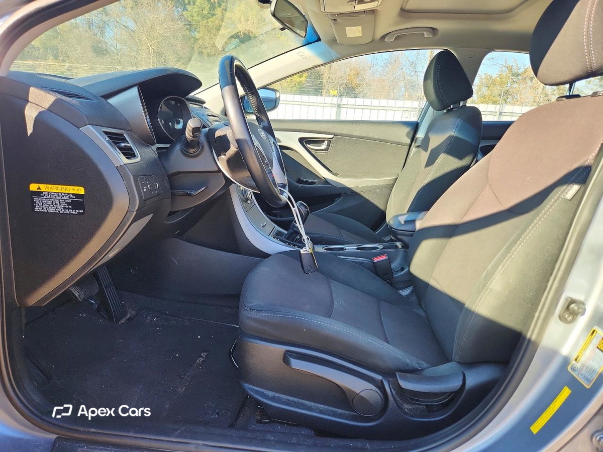 Hyundai Elantra 2016