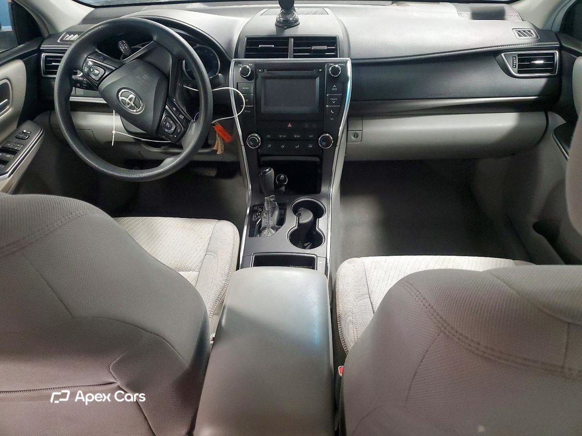 Toyota Camry 2016