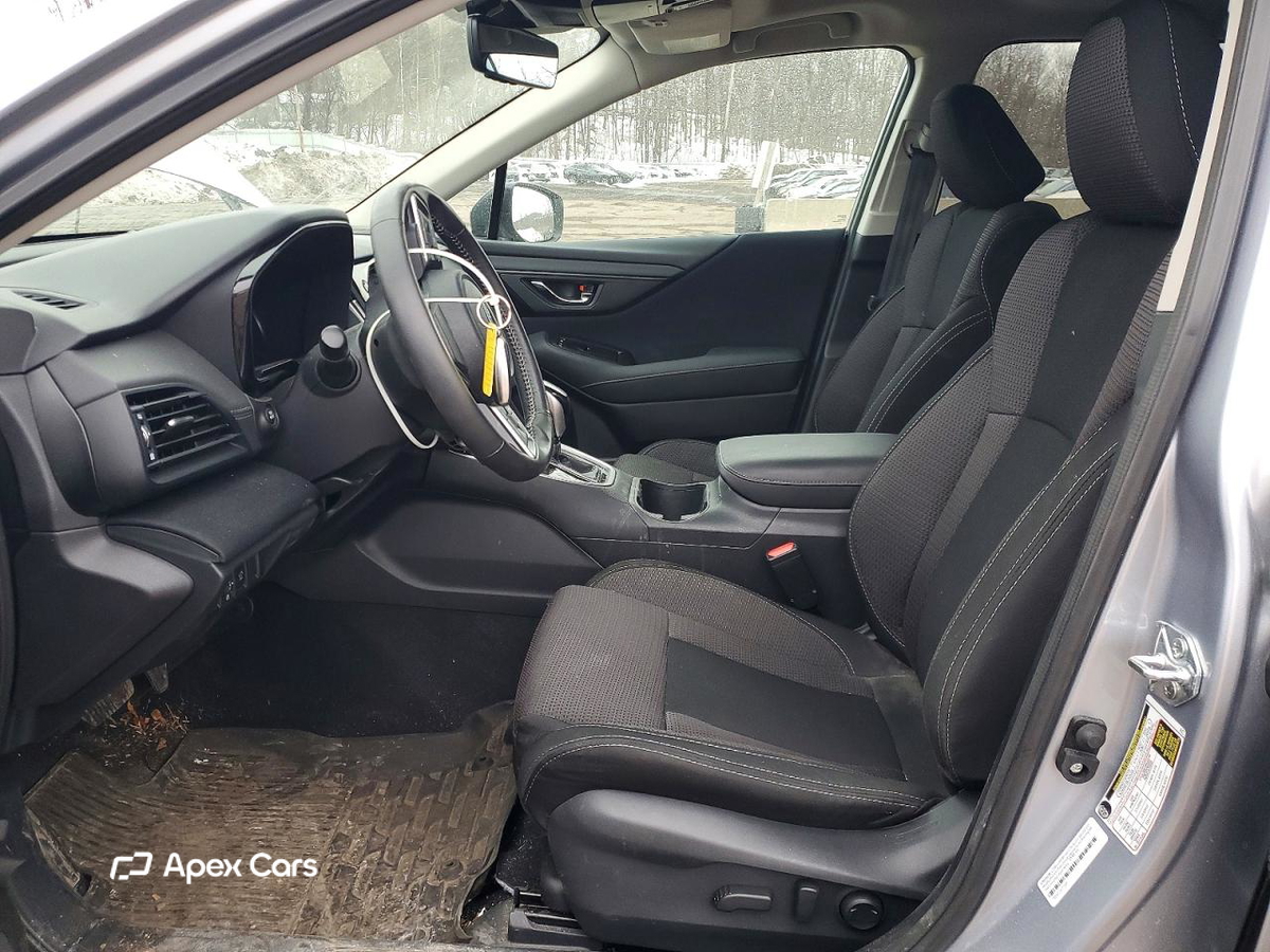 Subaru Outback 2025