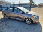 Hyundai Accent 2013
