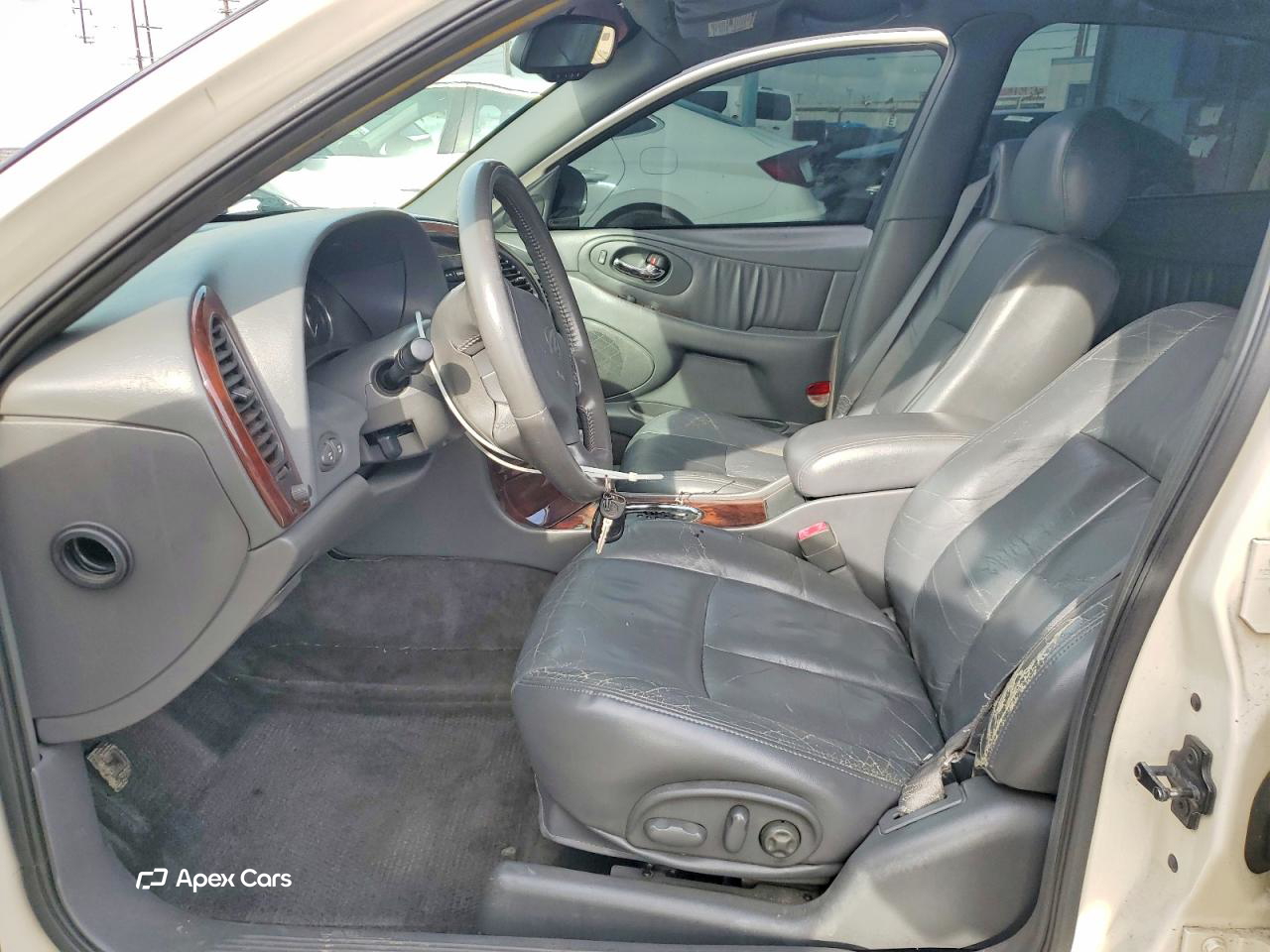 Oldsmobile Aurora 2003