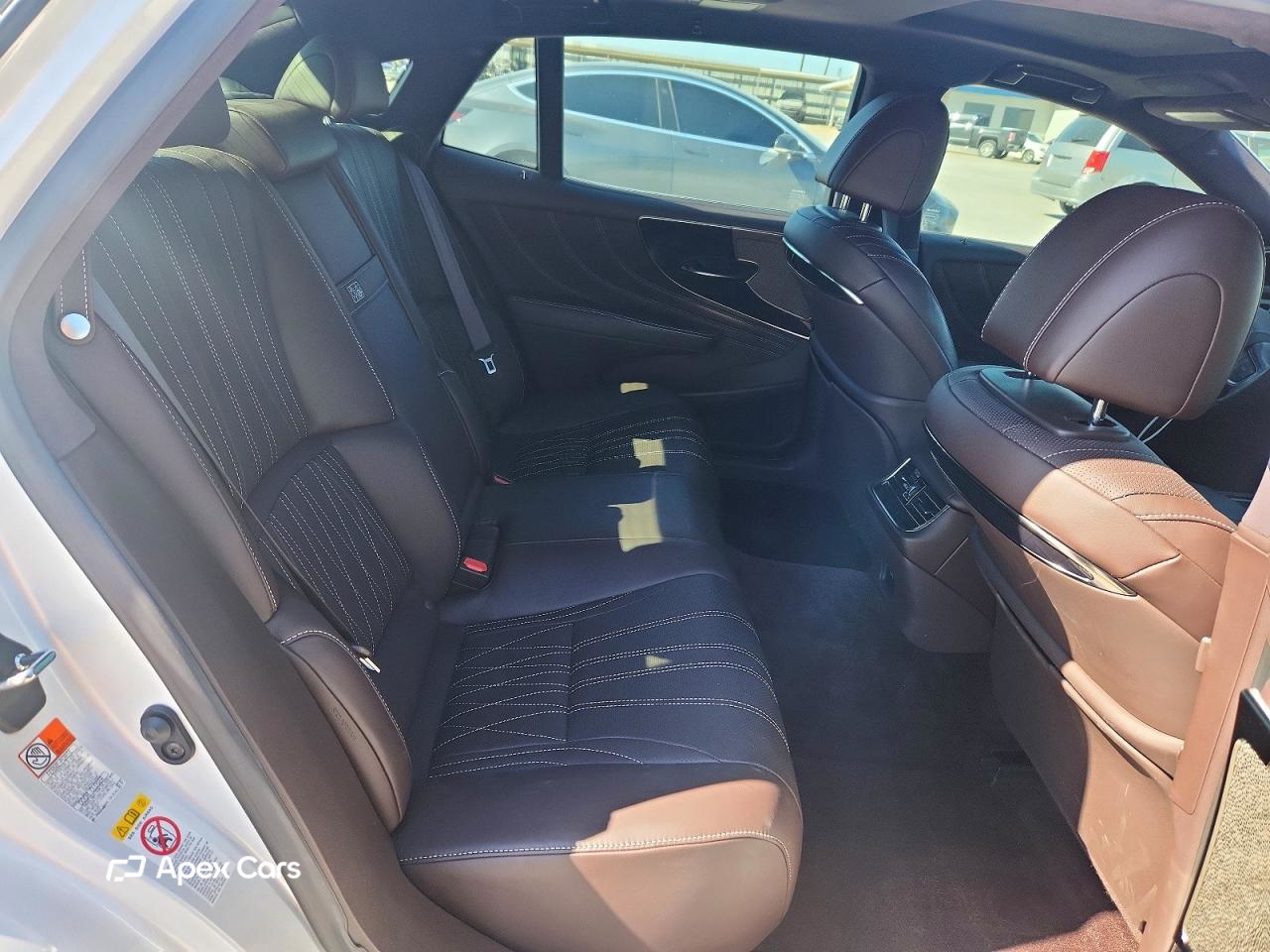 Lexus LS 2019