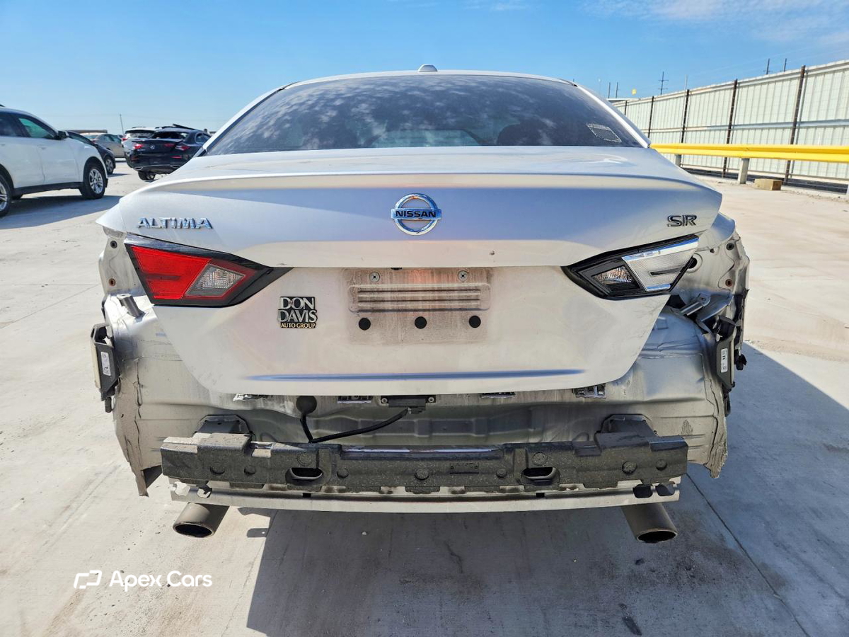 Nissan Altima 2020
