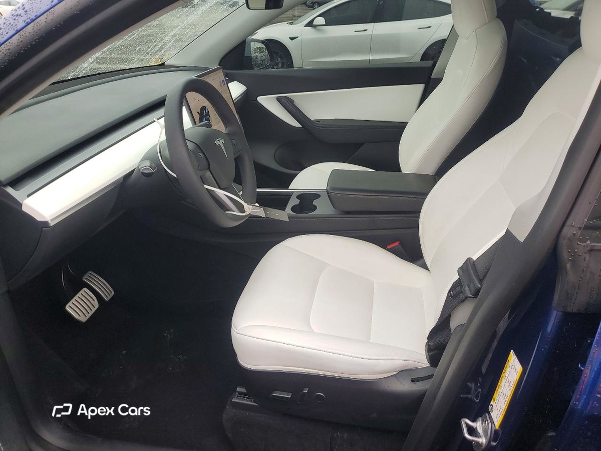 Tesla Model Y 2022