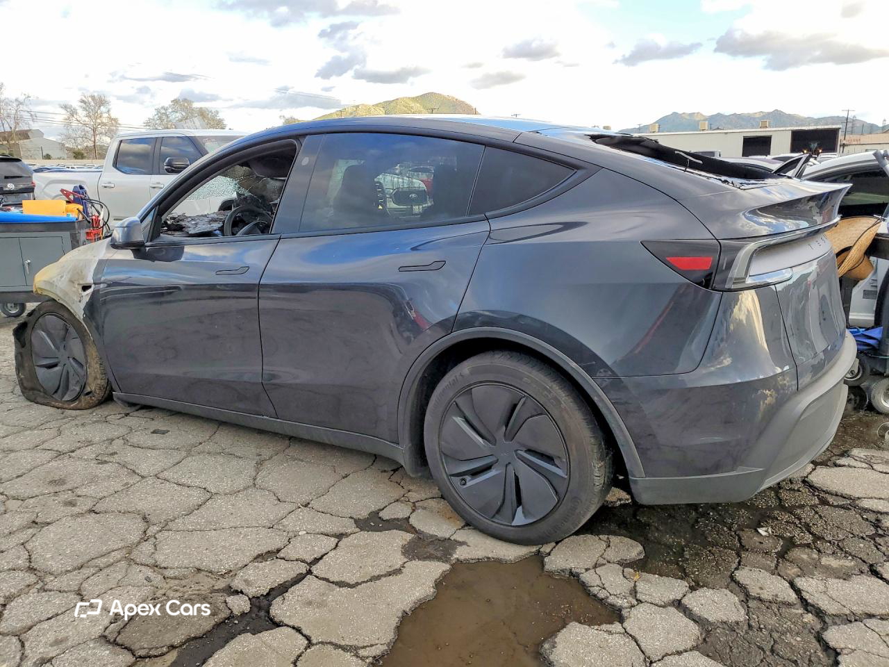 Tesla Model Y 2026