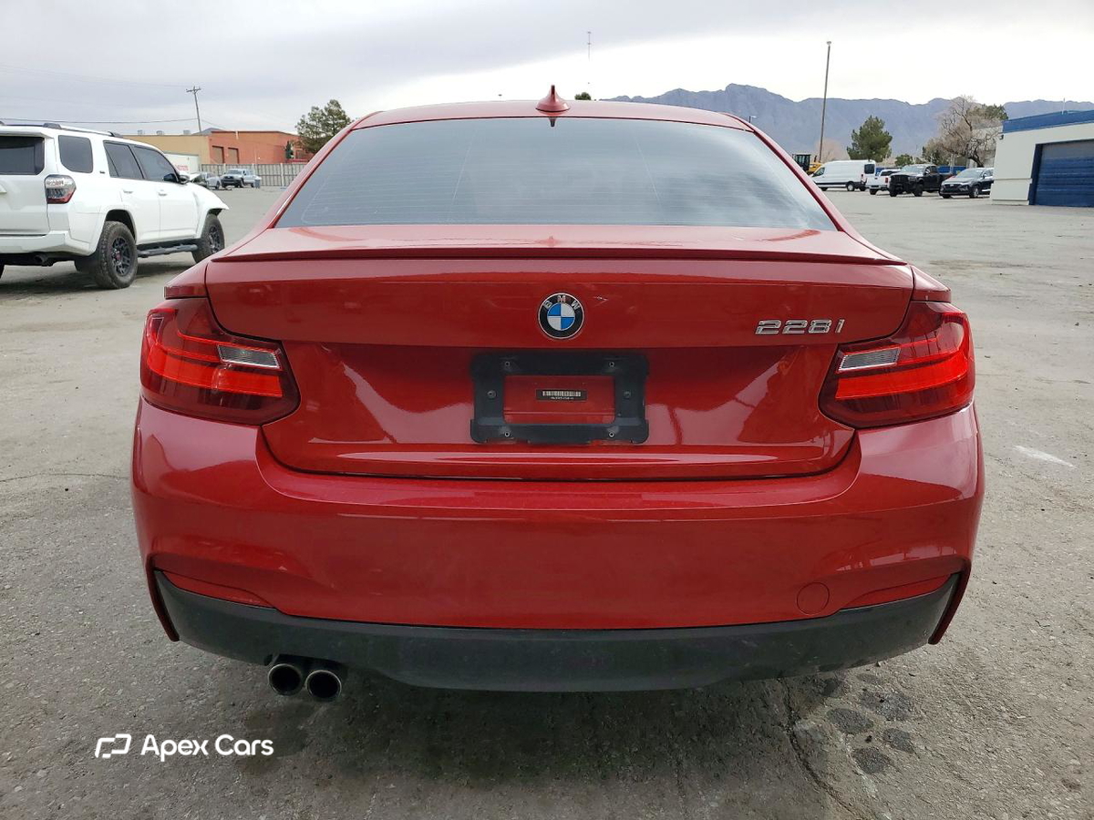 BMW Series 2 2016