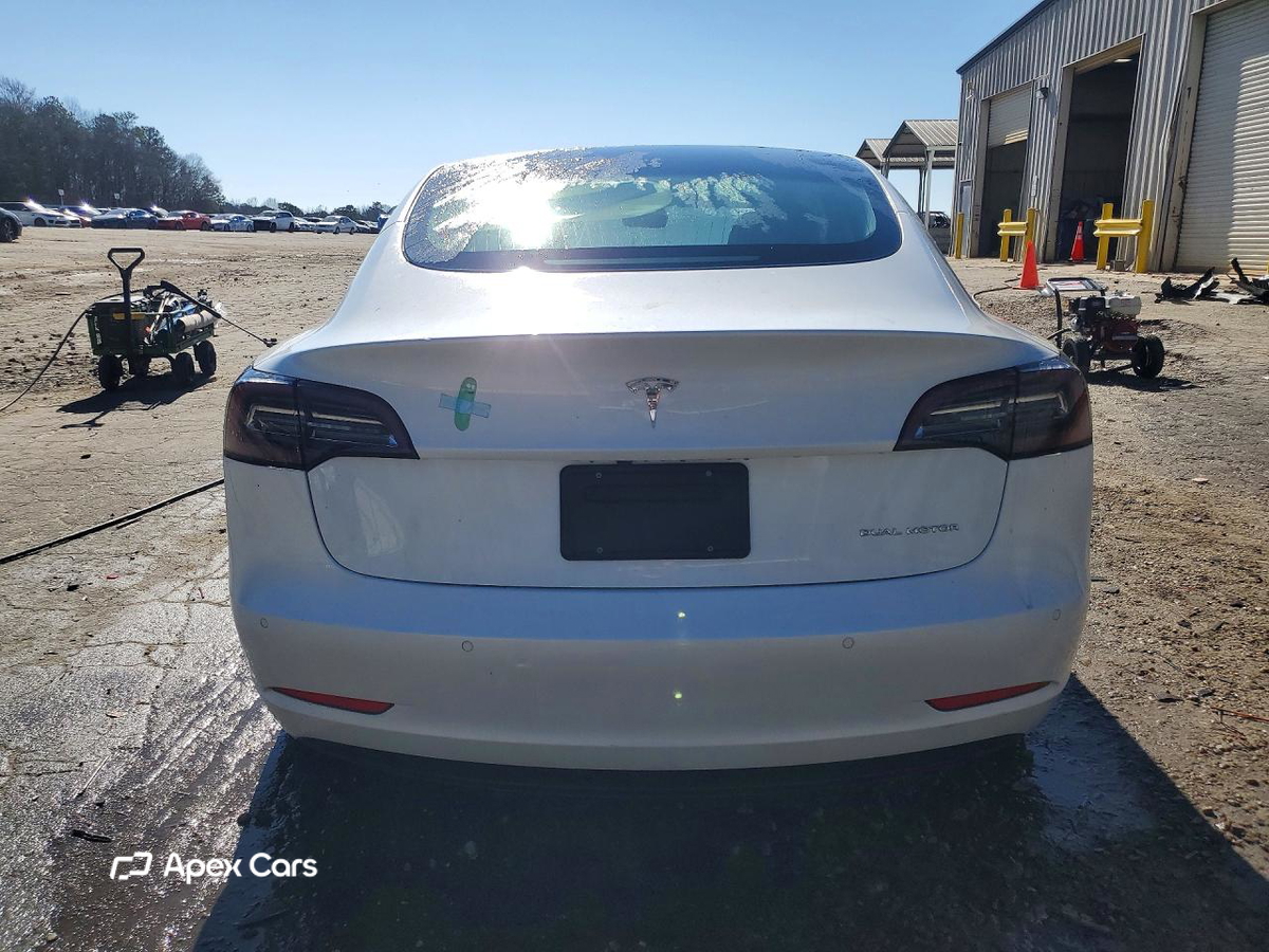 Tesla Model 3 2020