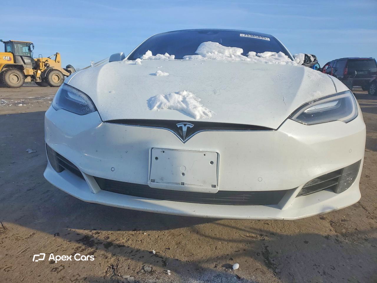 Tesla Model S 2016