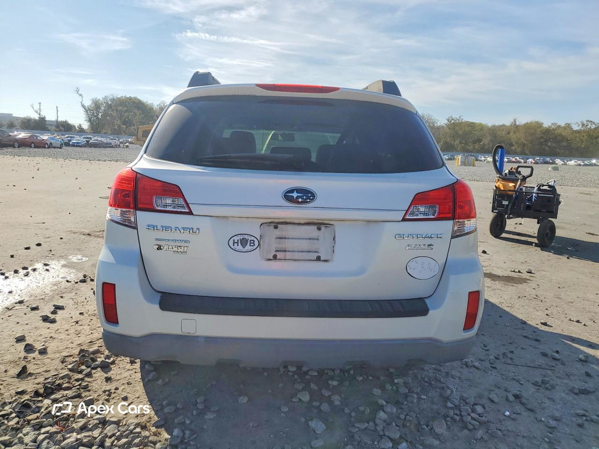 Subaru Outback 2011