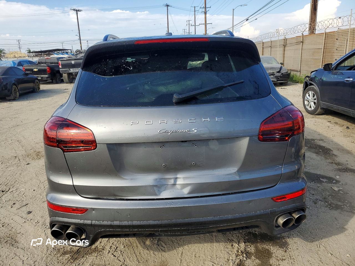 Porsche Cayenne 2016
