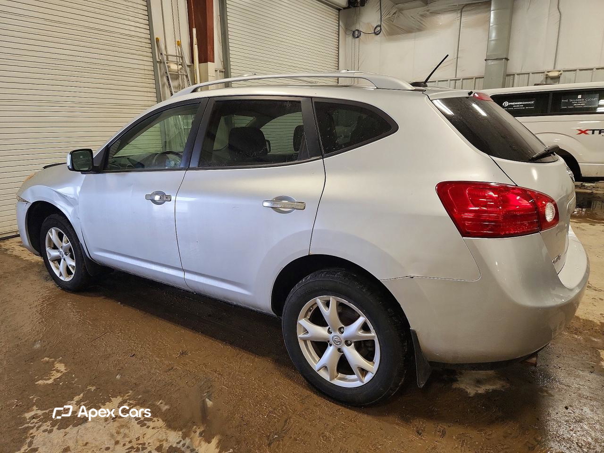 Nissan Rogue 2010