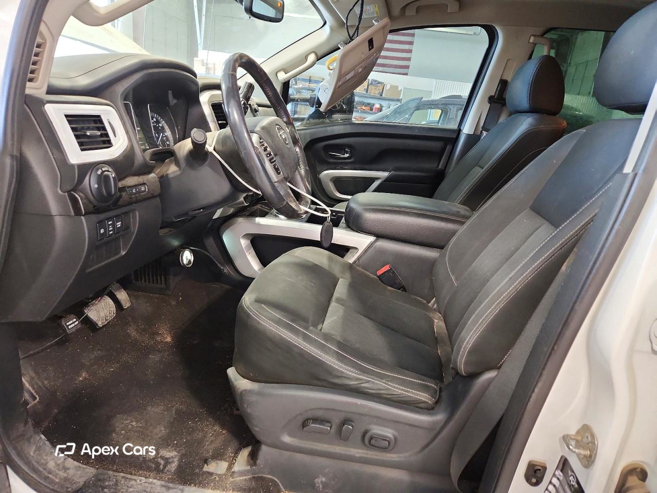 Nissan Titan 2017