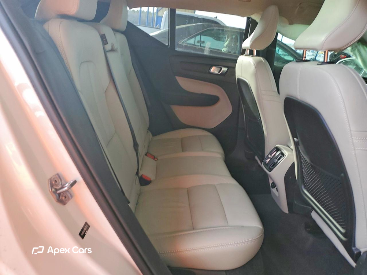 Volvo XC40 2022