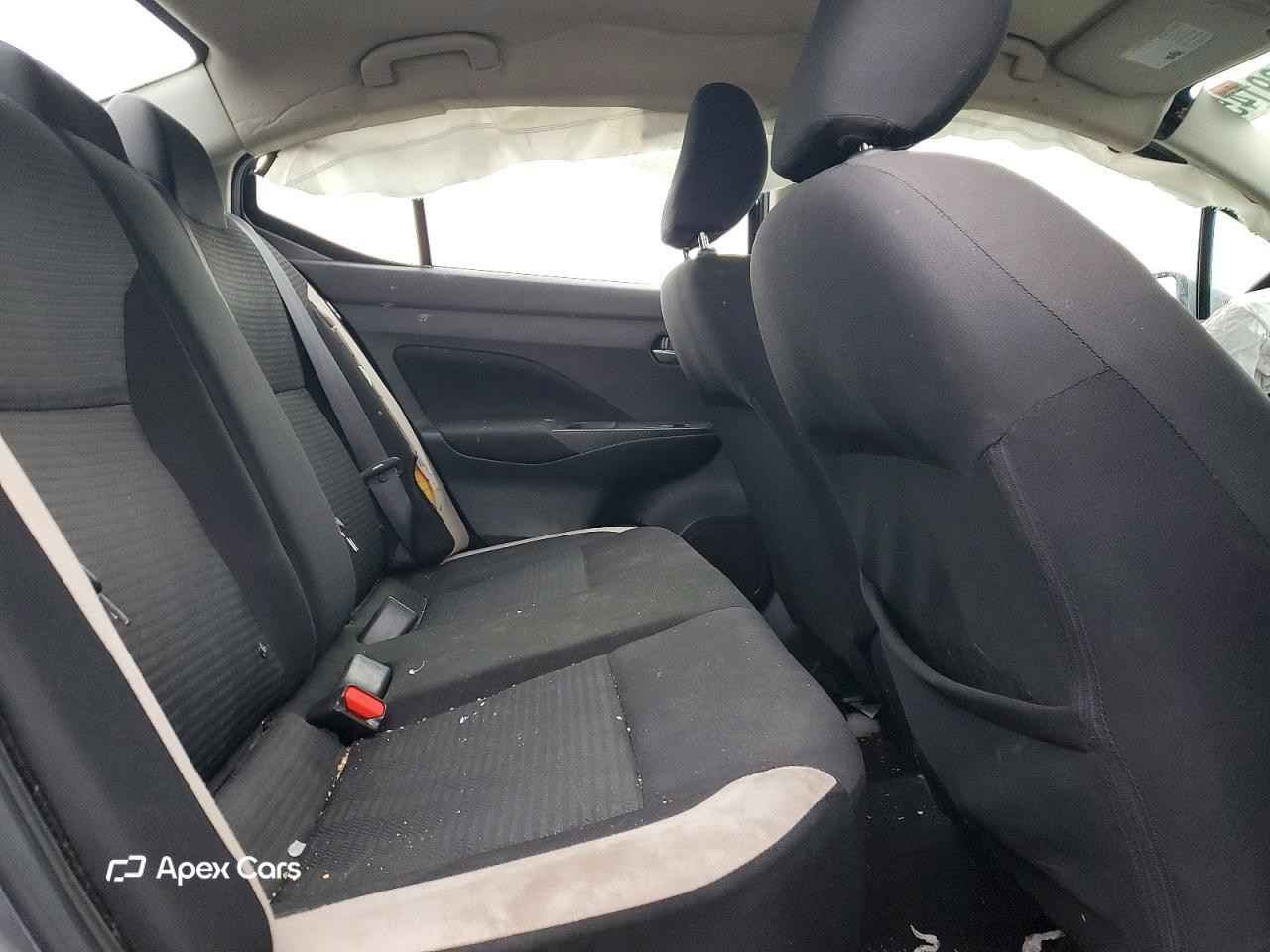 Nissan Versa 2021