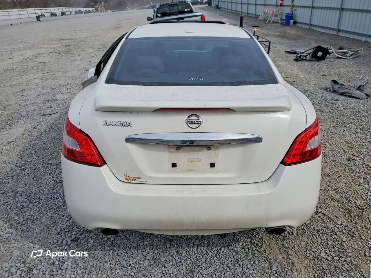 Nissan Maxima 2011