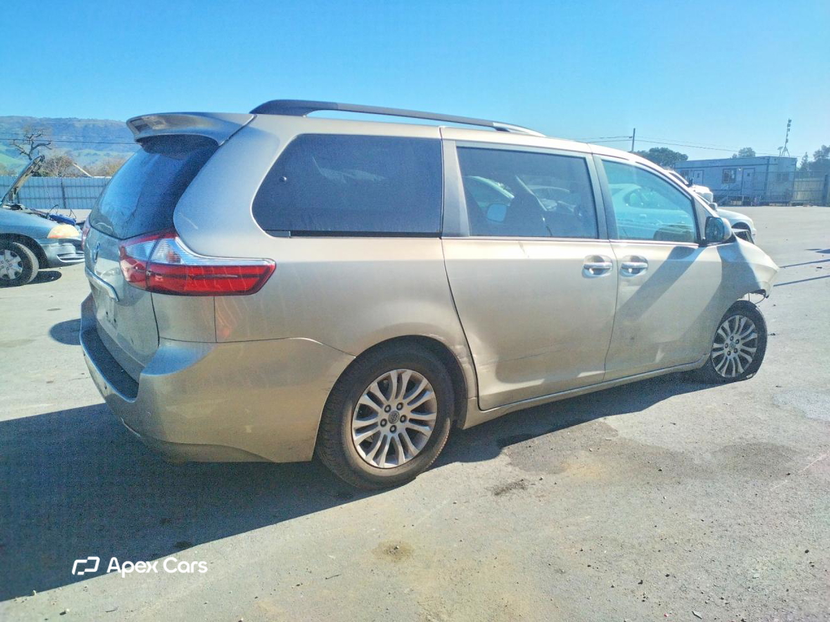 Toyota Sienna 2017