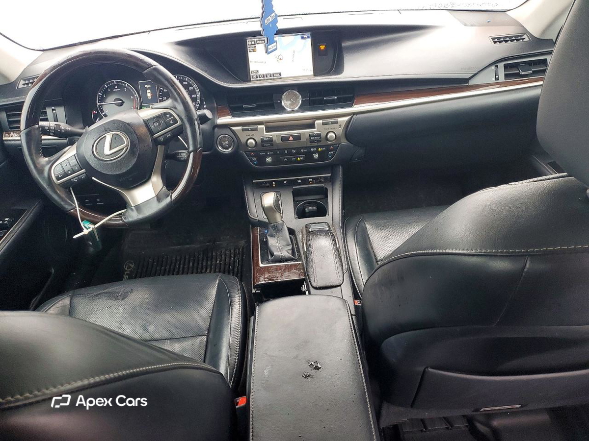 Lexus ES 2016