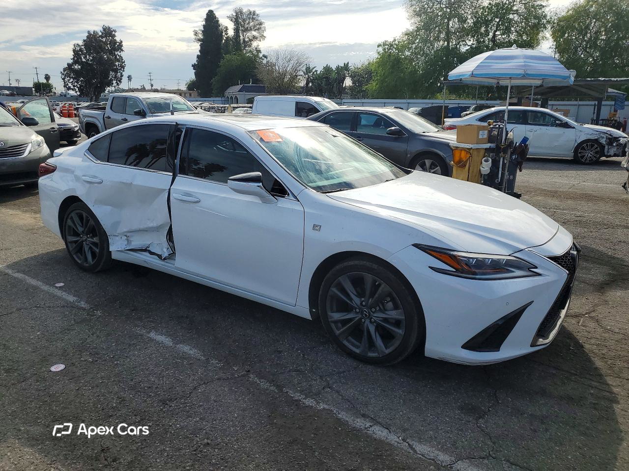 Lexus ES 2021