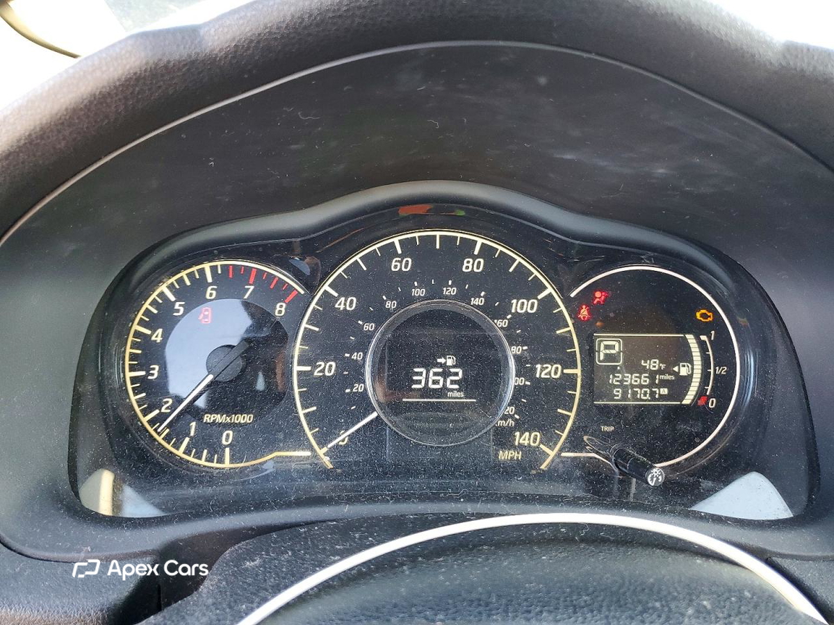 Nissan Versa 2015
