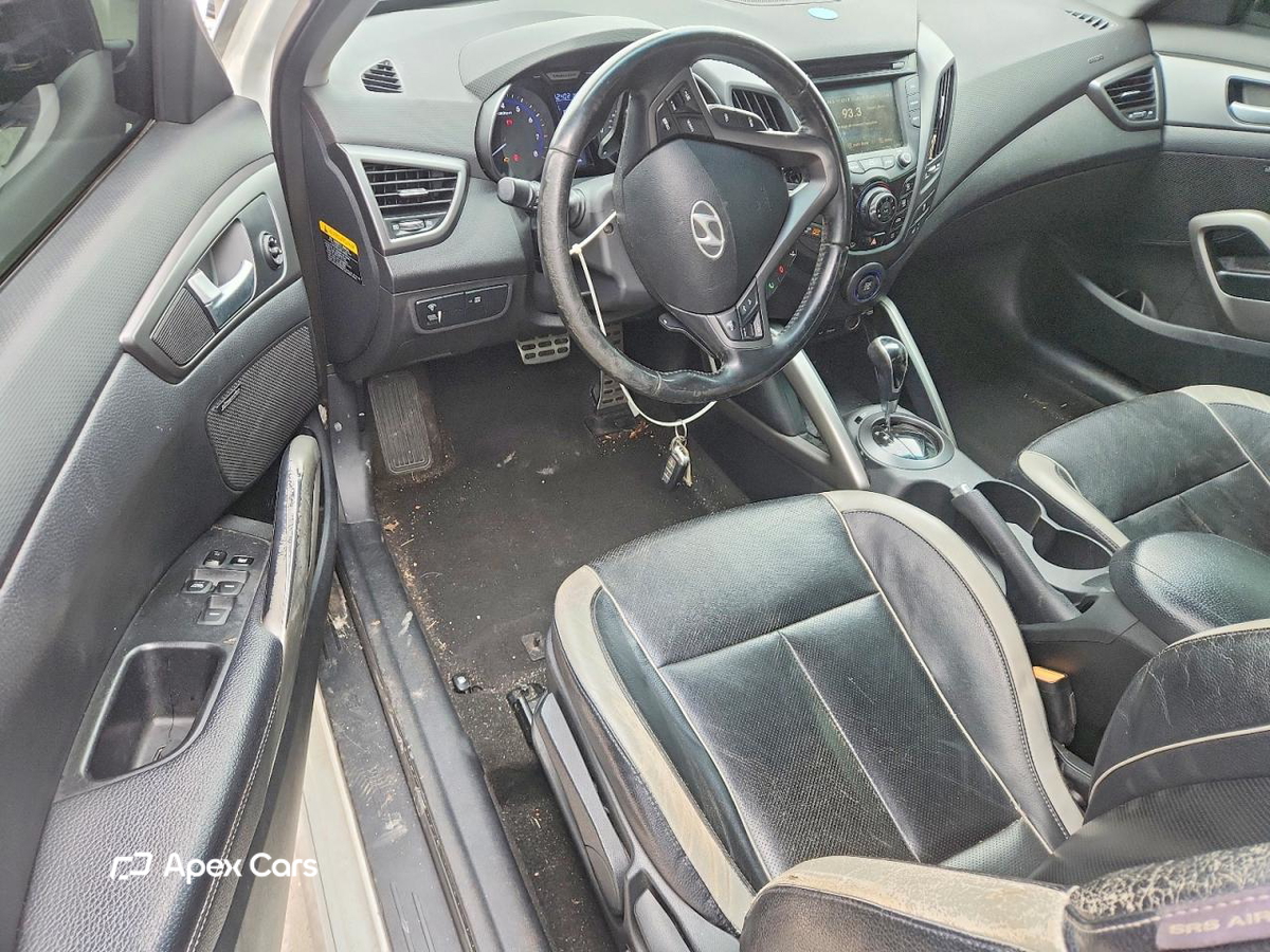 Hyundai Veloster 2013