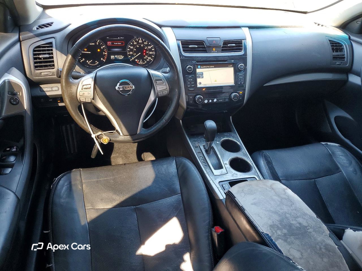 Nissan  2015