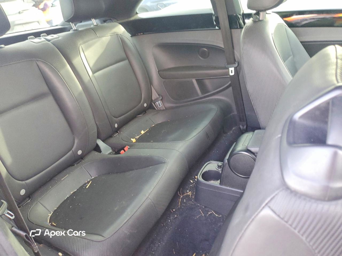 Volkswagen Beetle 2013