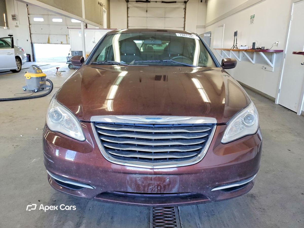 Chrysler 200 2013