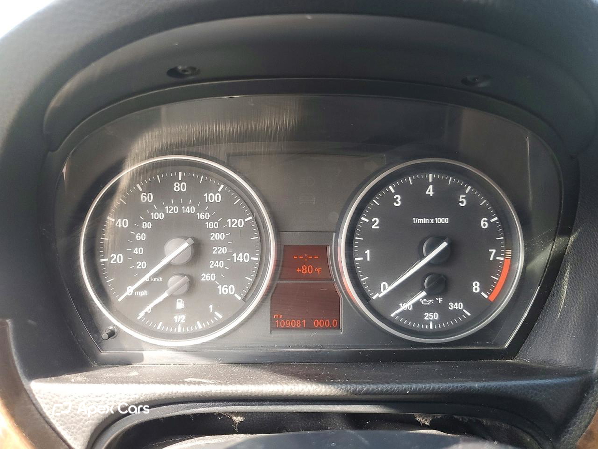 BMW Series 3 2010