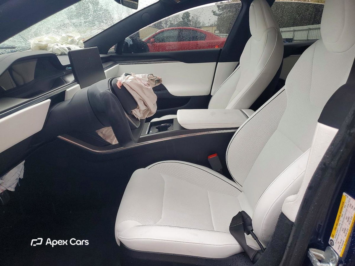 Tesla Model S 2021