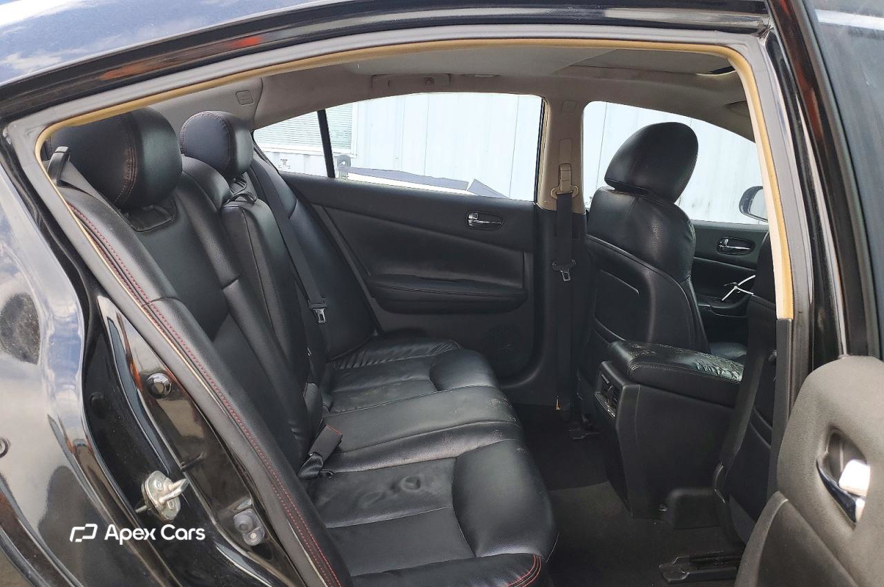 Nissan Maxima 2014